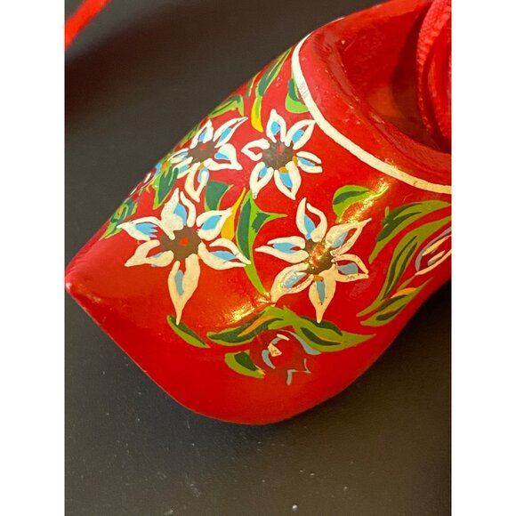 Mini Hand-Painted Wooden Dutch Clogs With Floral Design & Red Ribbon From Hollan - Picture 3 of 9